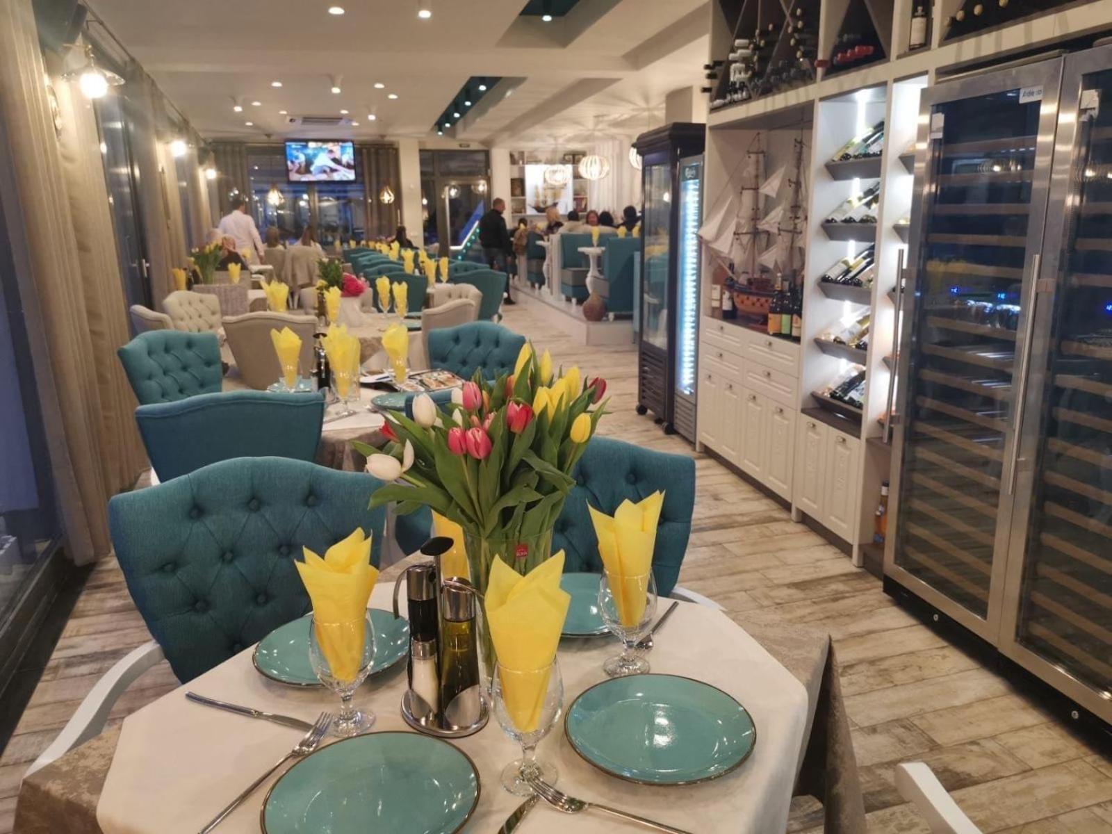 بوموري Rose Gardens Apart Hotel المظهر الخارجي الصورة