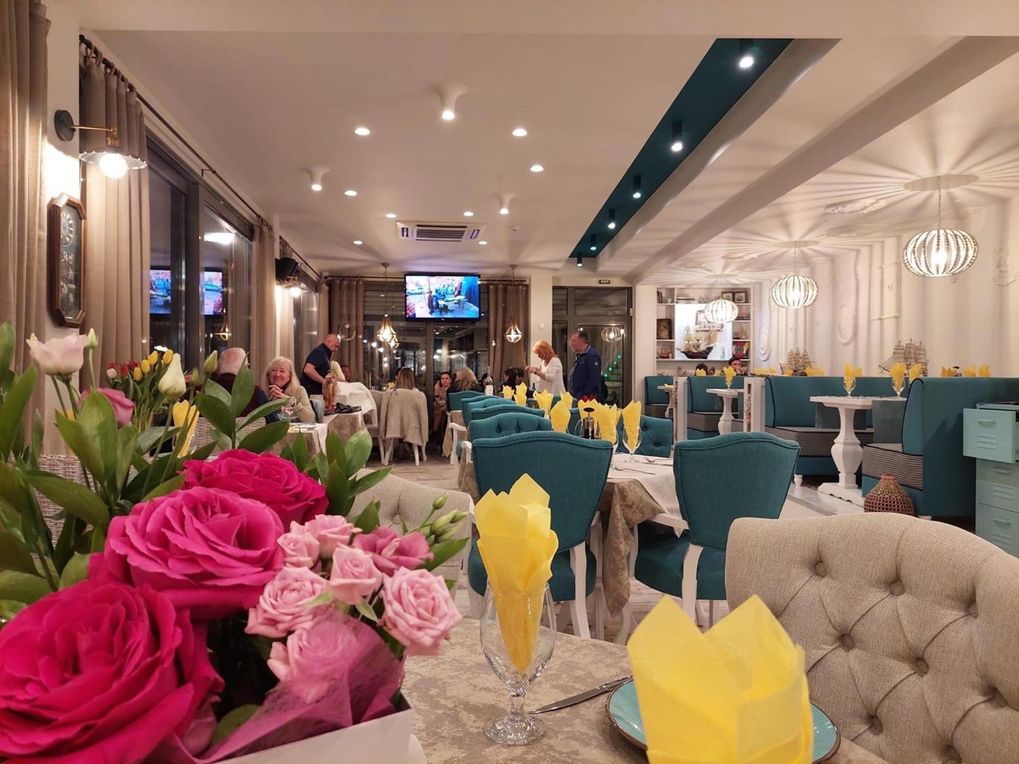 بوموري Rose Gardens Apart Hotel المظهر الخارجي الصورة
