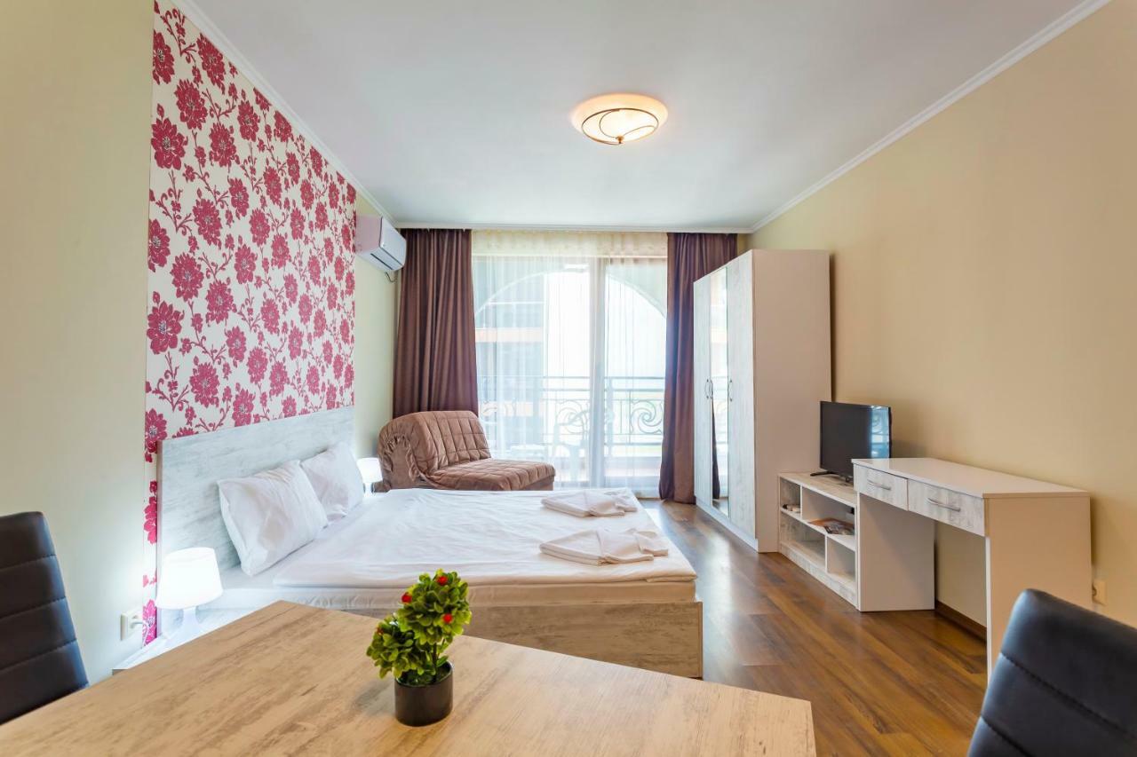 بوموري Rose Gardens Apart Hotel المظهر الخارجي الصورة