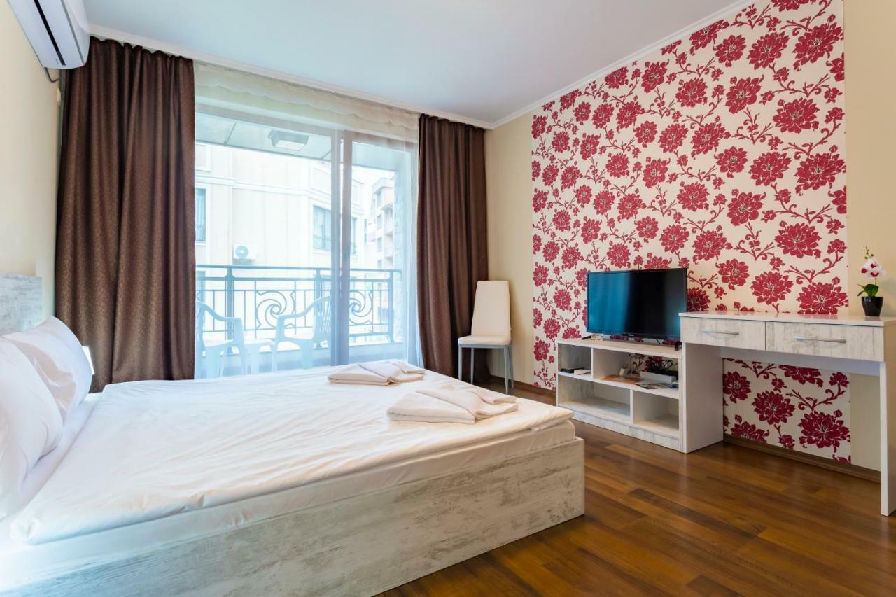 بوموري Rose Gardens Apart Hotel المظهر الخارجي الصورة