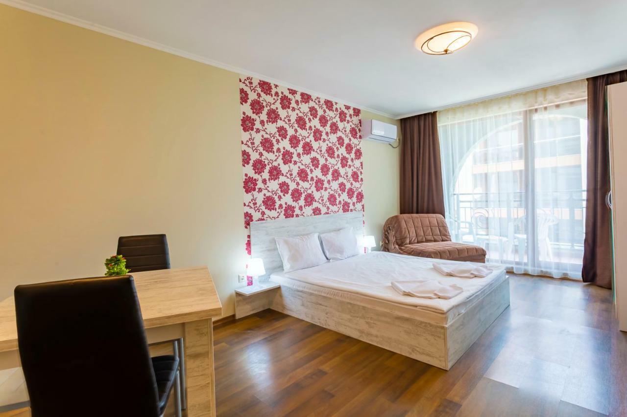 بوموري Rose Gardens Apart Hotel المظهر الخارجي الصورة