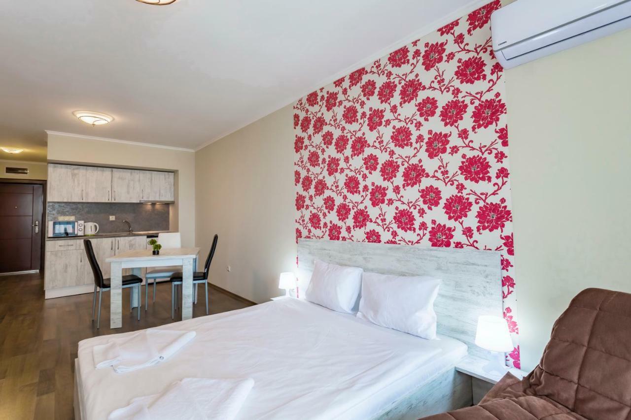 بوموري Rose Gardens Apart Hotel المظهر الخارجي الصورة